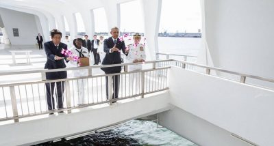 Shinzo Abe si Barack Obama la Pearl Harbor